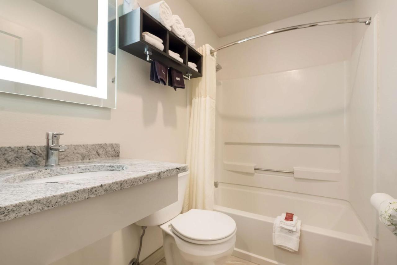 Surestay Hotel By Best Western Thomson Esterno foto